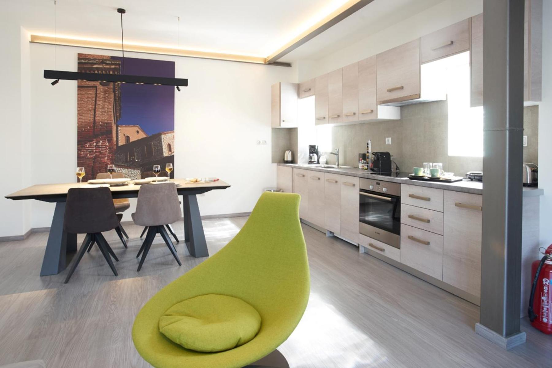 Athenian Residences Luaran gambar