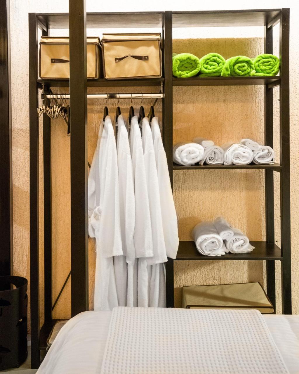 Athenian Residences Luaran gambar