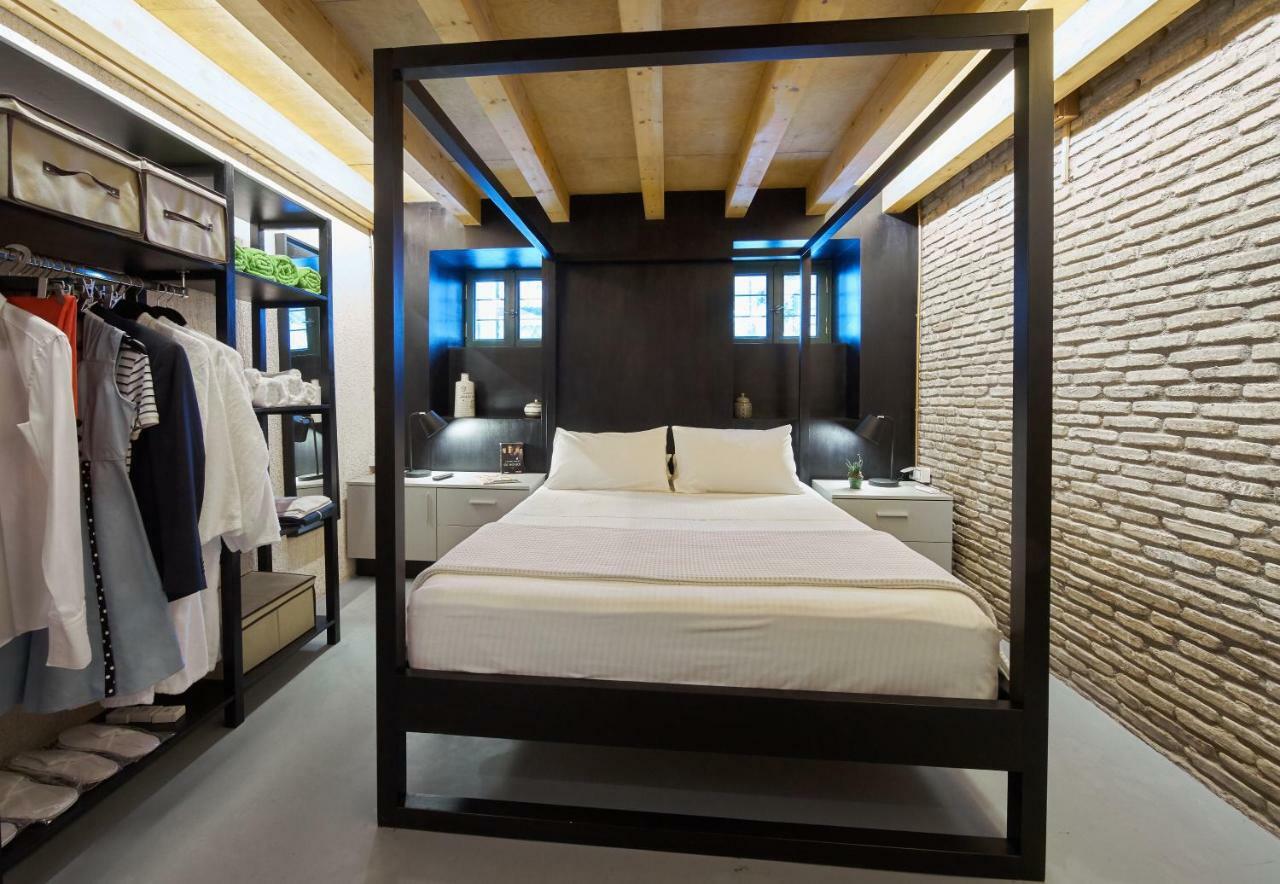 Athenian Residences Luaran gambar