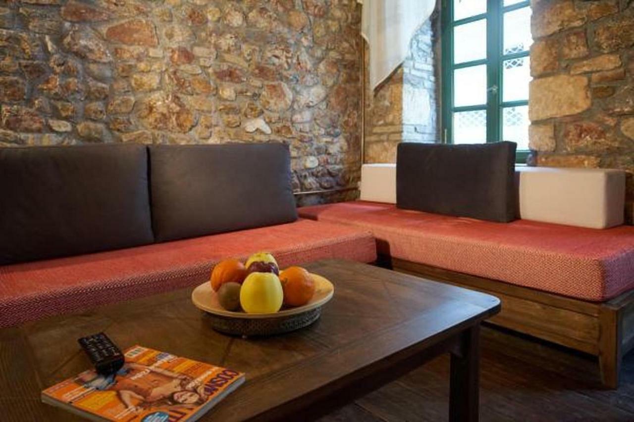 Athenian Residences Luaran gambar
