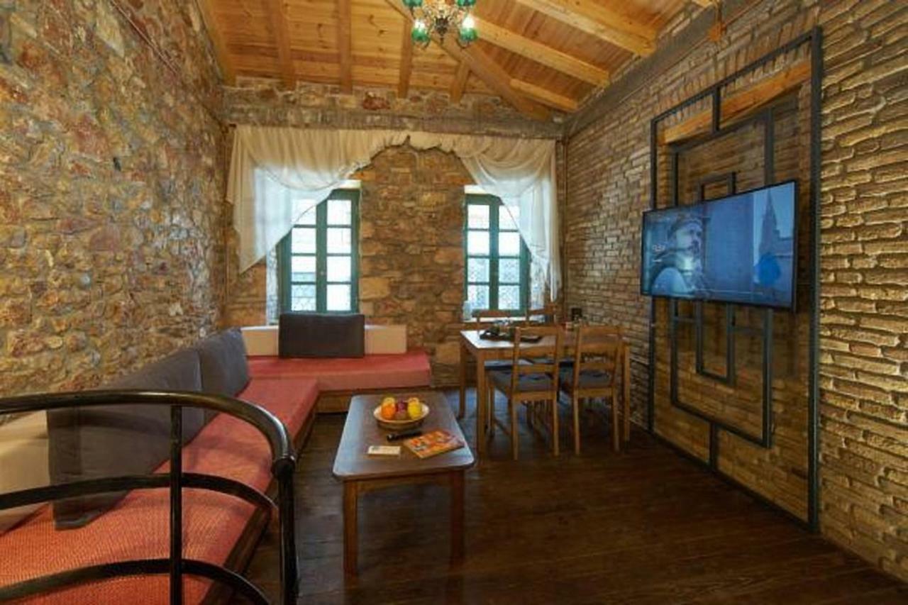 Athenian Residences Luaran gambar